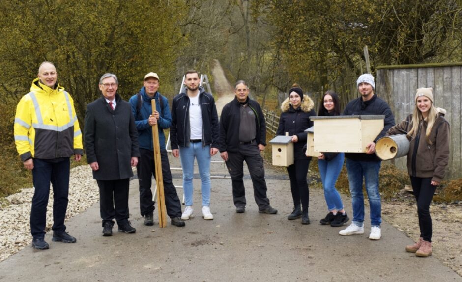 Sparkassenazubis engagieren sich für den Artenschutz