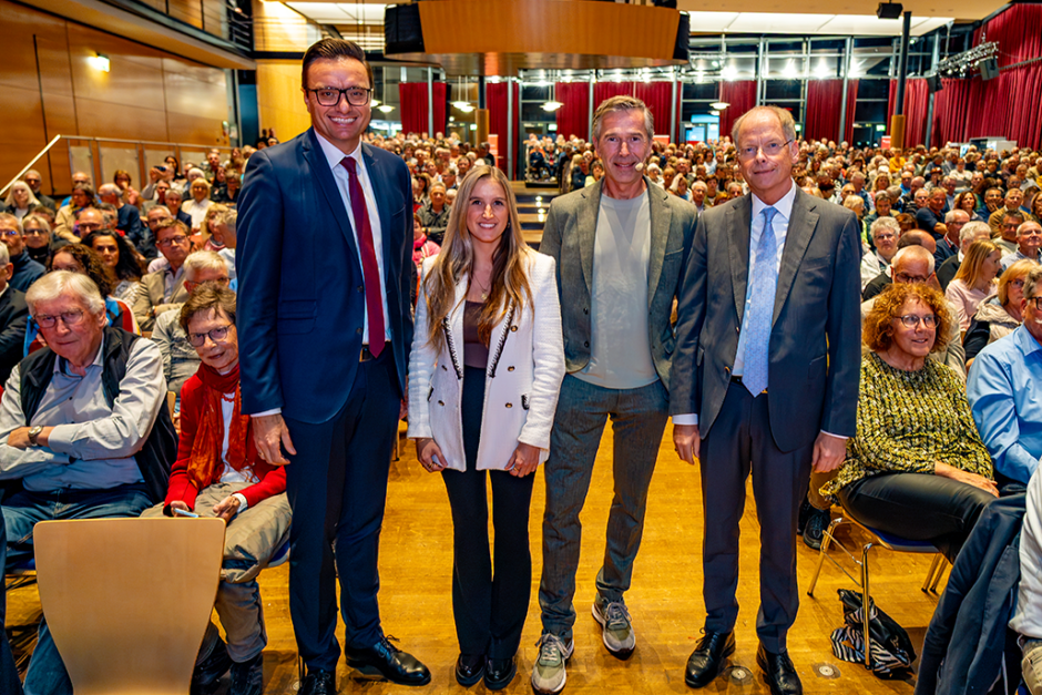 Dirk Steffens zu Gast beim Sparkassen-Forum