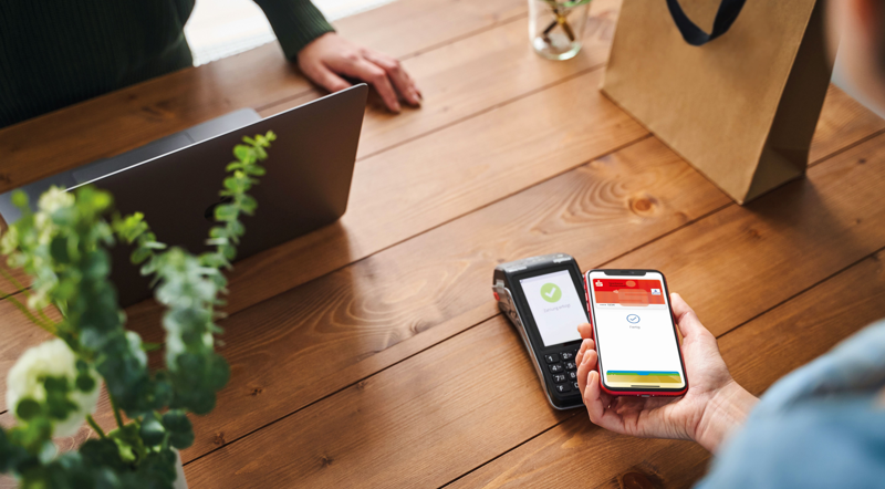Apple Pay mit der girocard startet bei der Sparkasse Schwarzwald-Baar